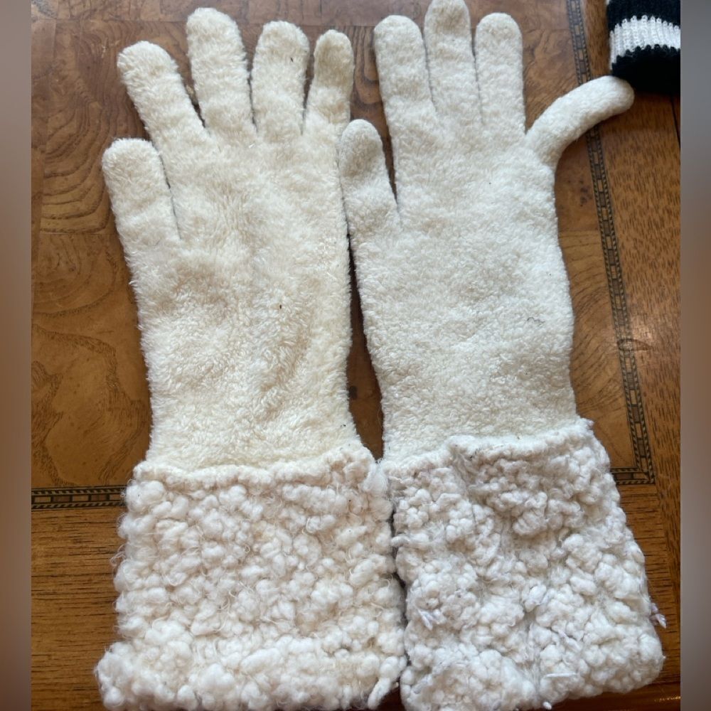 Coldwater Creek Knub Knit Gloves!